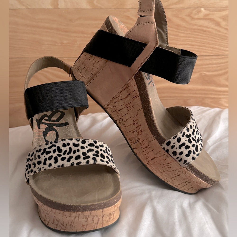 OTBT wedges size 8